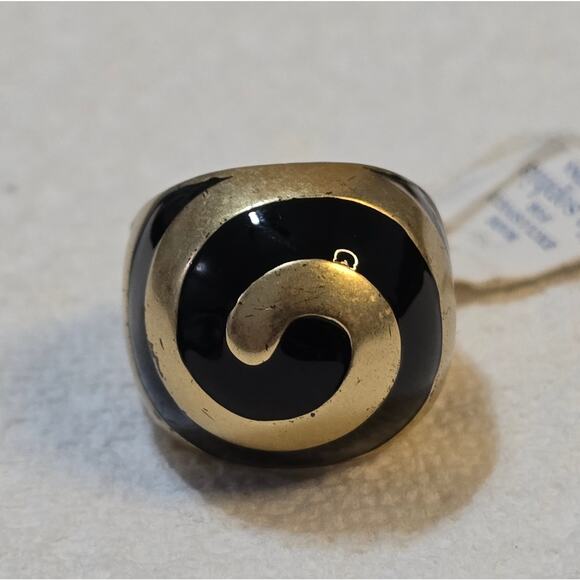 Lia Sophia Bullseye Gold and Black Enamel Swirl Dome Ring Size 9 New! - Picture 1 of 6